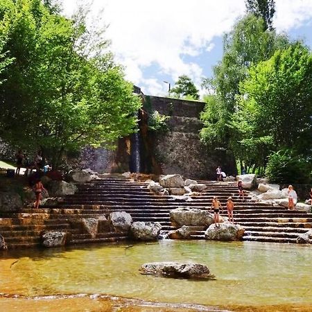 Maison Suspendue Avec Jacuzzi Privatif Понт-ен-Роаян Екстериор снимка