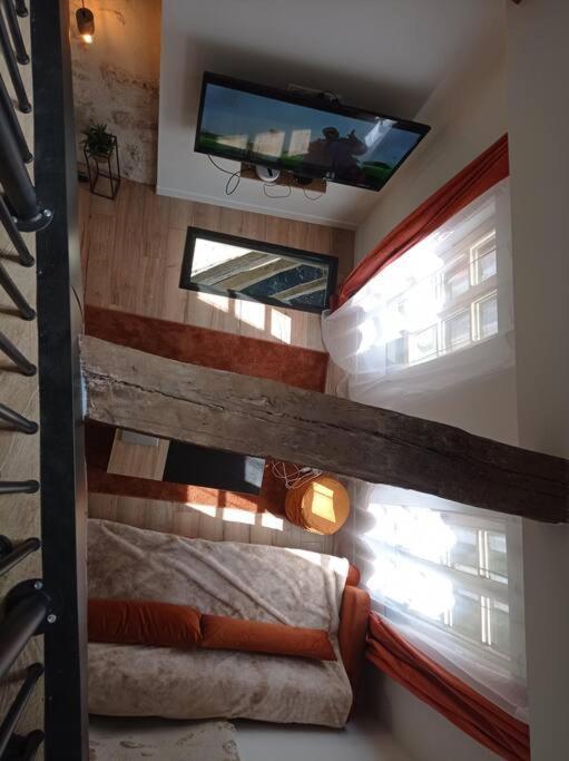 Maison Suspendue Avec Jacuzzi Privatif Понт-ен-Роаян Екстериор снимка