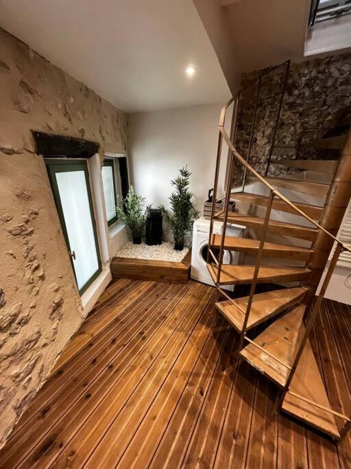 Maison Suspendue Avec Jacuzzi Privatif Понт-ен-Роаян Екстериор снимка